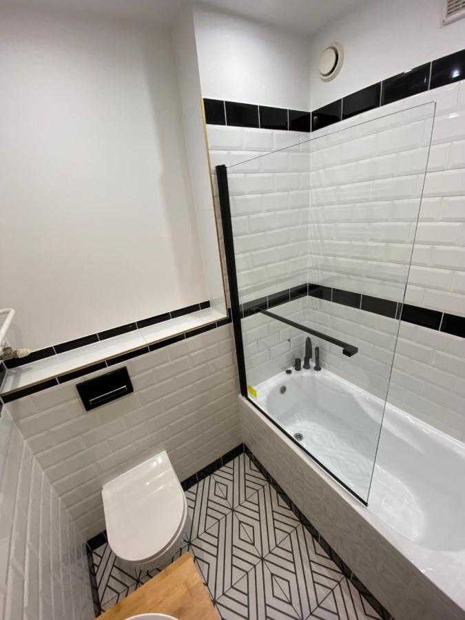 Apartament24-just In Center Apartment *